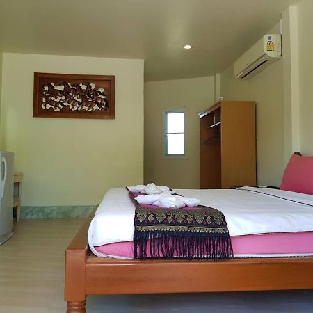 Discovery House Hotel Sha Plus Nai Yang Ngoại thất bức ảnh