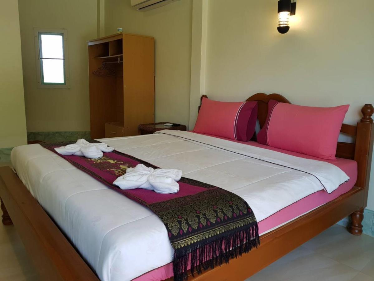 Discovery House Hotel Sha Plus Nai Yang Ngoại thất bức ảnh