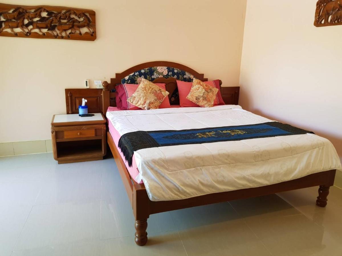 Discovery House Hotel Sha Plus Nai Yang Ngoại thất bức ảnh