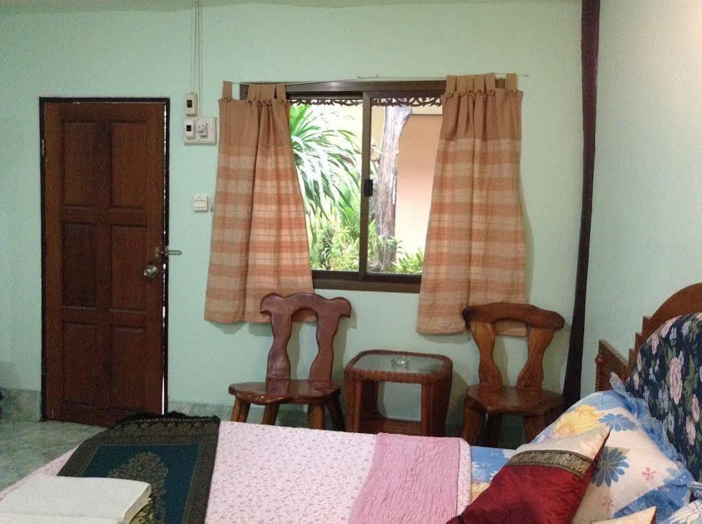 Discovery House Hotel Sha Plus Nai Yang Ngoại thất bức ảnh